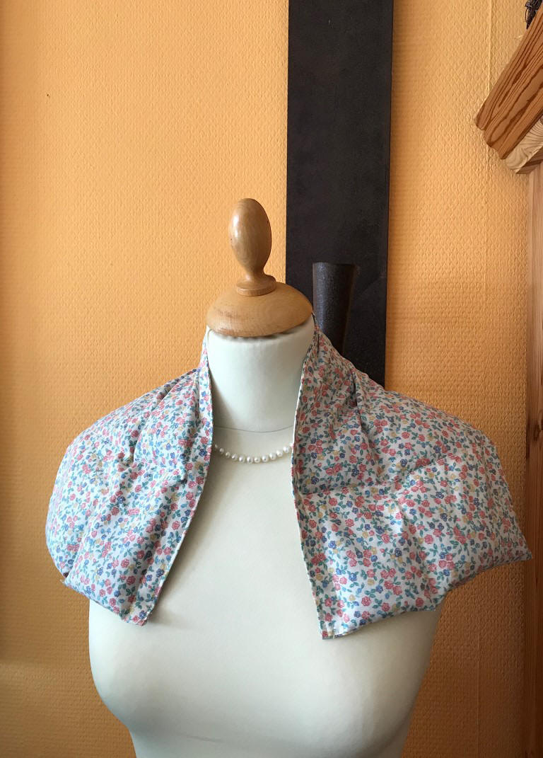 Selbstgenähte Körnerkissen, gefüllt mit Dinkel